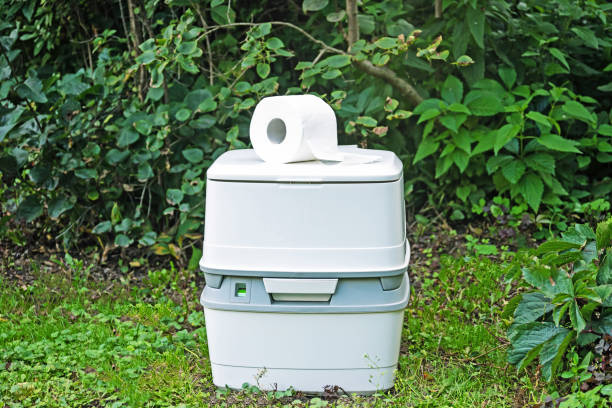 Portable Toilet Options We Offer in Willow Oak, FL
