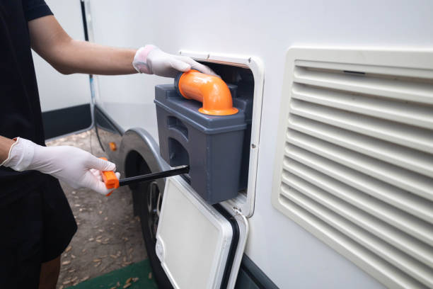 Portable bathroom rental in Willow Oak, FL