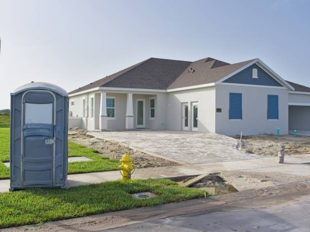 Best Portable restroom trailer rental  in Willow Oak, FL